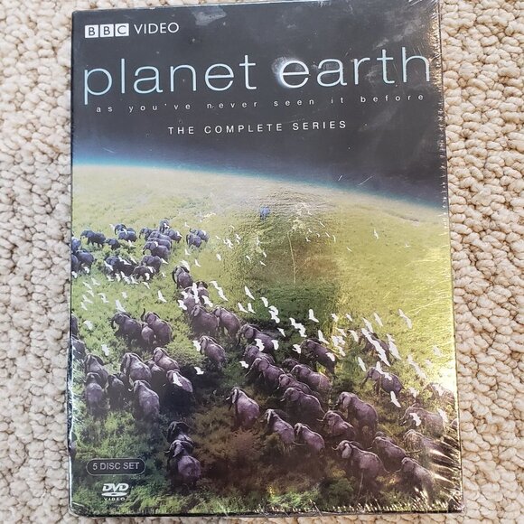 NWT - 5 disc DVD BBC Video Planet Earth: The Complete BBC Series - David Attenbo - Picture 1 of 2